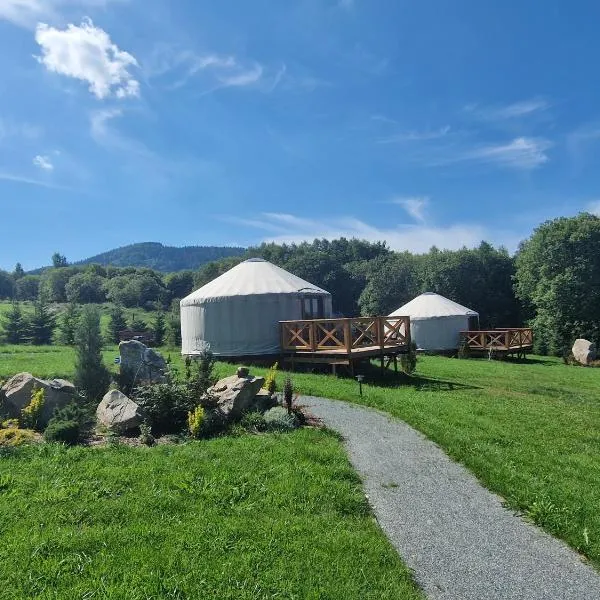 4 Żywioły -całoroczne jurty w Sudetach、ストロニエ・シロンスキエのホテル