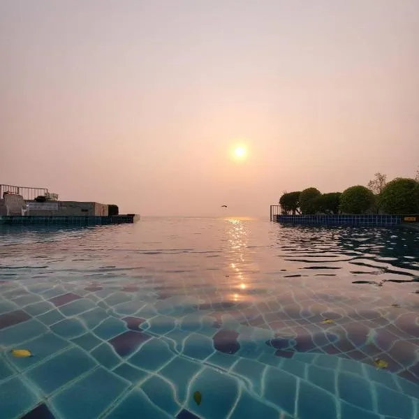 The patio condo Bang saen, Hotel in Ban Bang Saen (1)