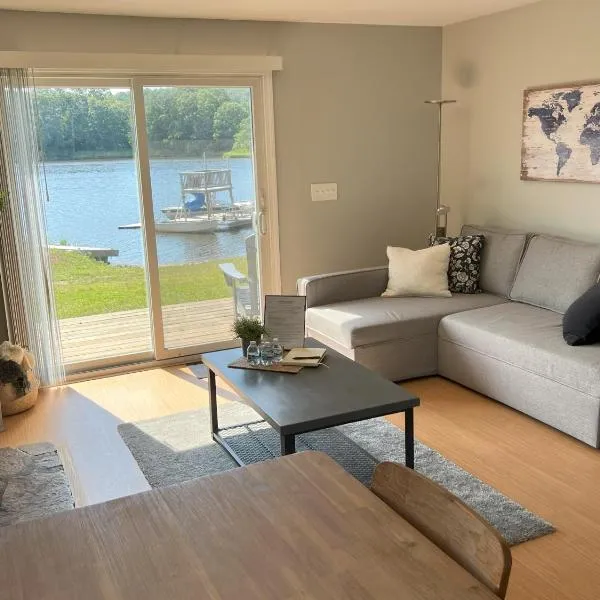 Thames River Cottage，位于安卡斯维尔的酒店