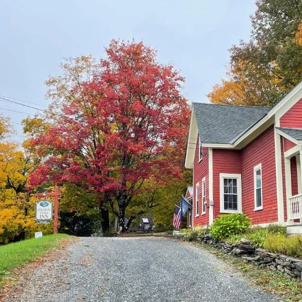 Deerfield Valley Inn - Mt Snow BnB Fireplace Rooms and Breakfast, hotel em Dover