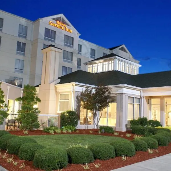Hilton Garden Inn Charlotte North, hotel in Charlotte