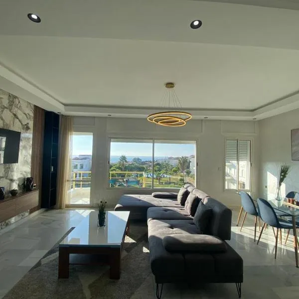 luxury condo with sea view, hotel in Tangier