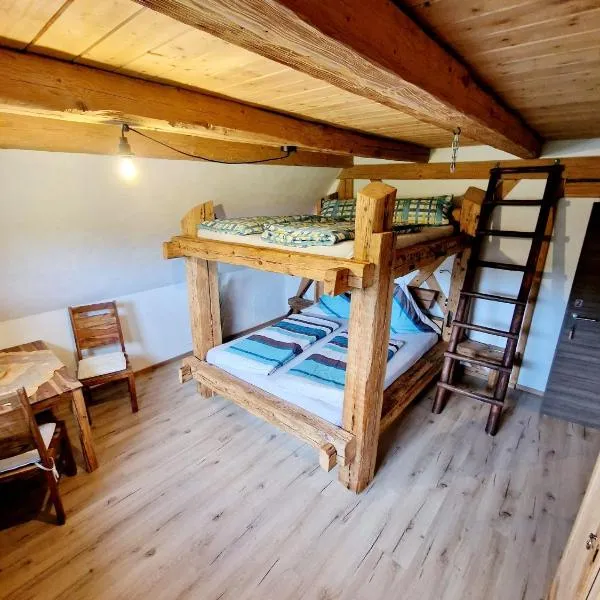 Wood & Stone Lodge 2, ξενοδοχείο σε Donaueschingen