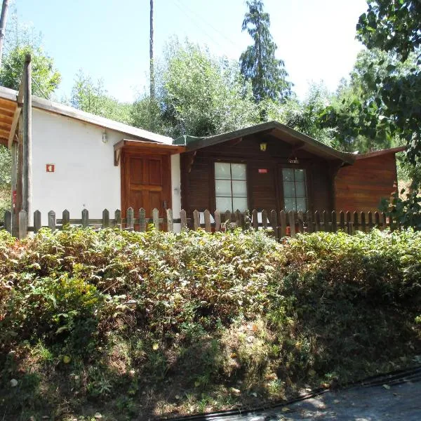 Bungalow "A Choupana" - Quinta da Carvoíça - Vale Pradinhos, hotel v destinaci Vale de Pradinhos