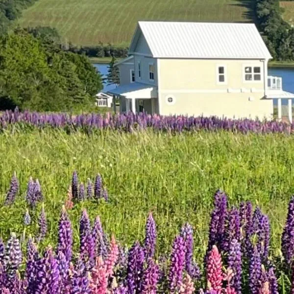 Bela Vista Getaway - PEI Tourism License #1201185, Hotel in Park Corner