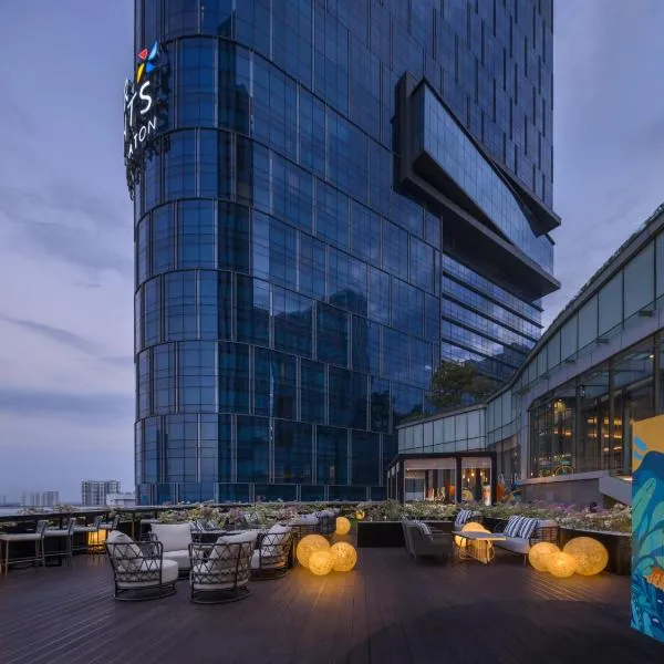 Four Points by Sheraton Surabaya, Pakuwon Indah, hotell i Surabaya