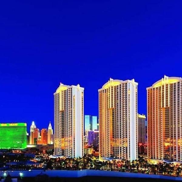MGM Signature Towers by FantasticStay, Las Vegas