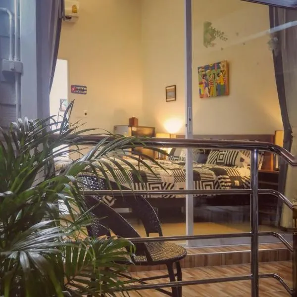 Yawee Homestay, hotel in Ban Phe