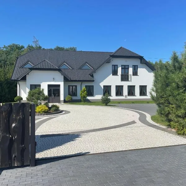 Zakątek przy lesie, hotel in Łętowice