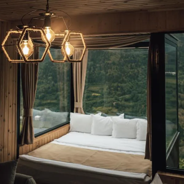 Unique Boutique Hotel Near Batumi, hotel en Batumi