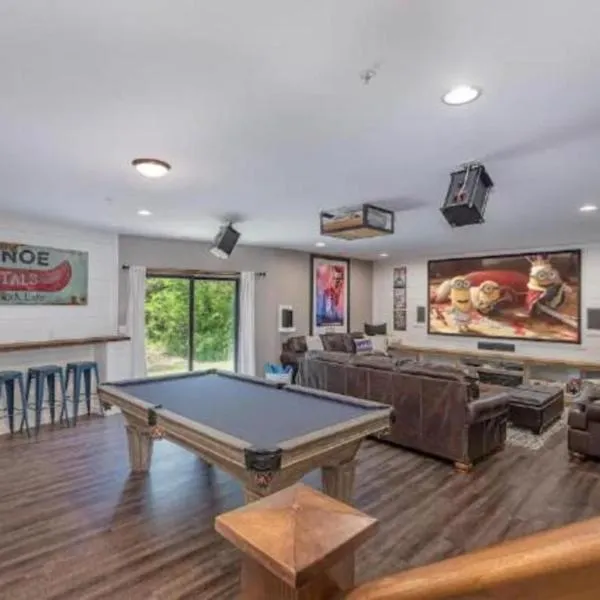 SPACIOUS Comfort in Every Room - 12 Bed 8 Bedroom, khách sạn ở Hollister