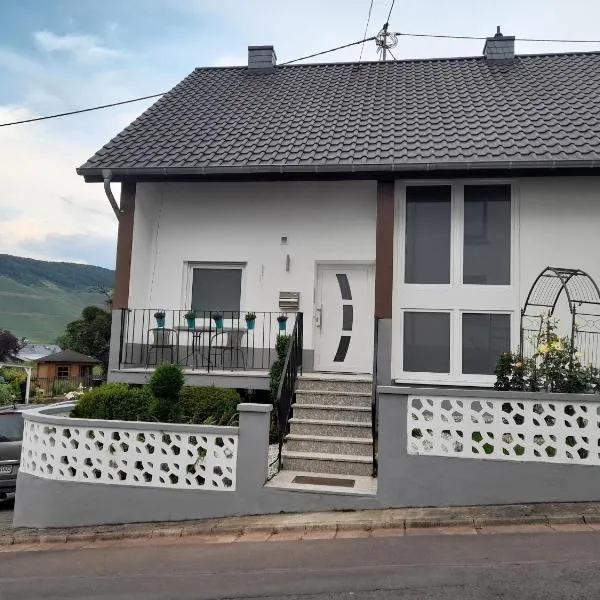 Gästezimmer Bernkastel - Gästehaus Barbara, hotel i Bernkastel-Kues