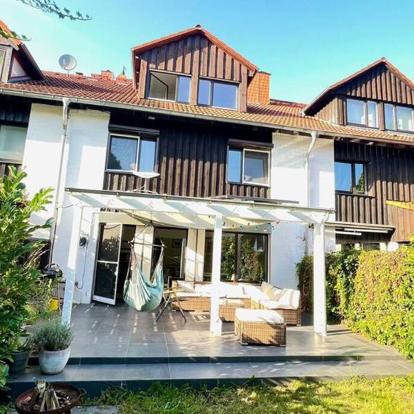 Unterkunft für Familien und Gruppen in Seenähe mit Garten, Hannover