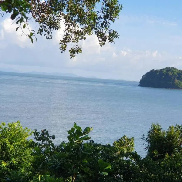 Rattana Bungalow Koh Chang、コー・チャン・ラノーンのホテル