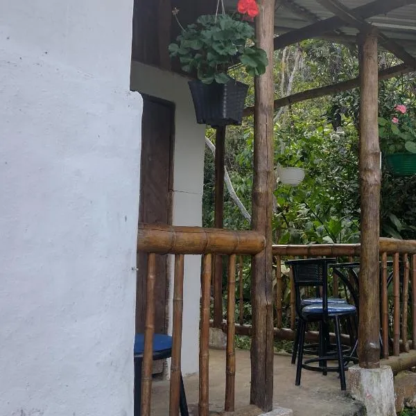 Sapiens house "cabaña del Río", hotel in Cali