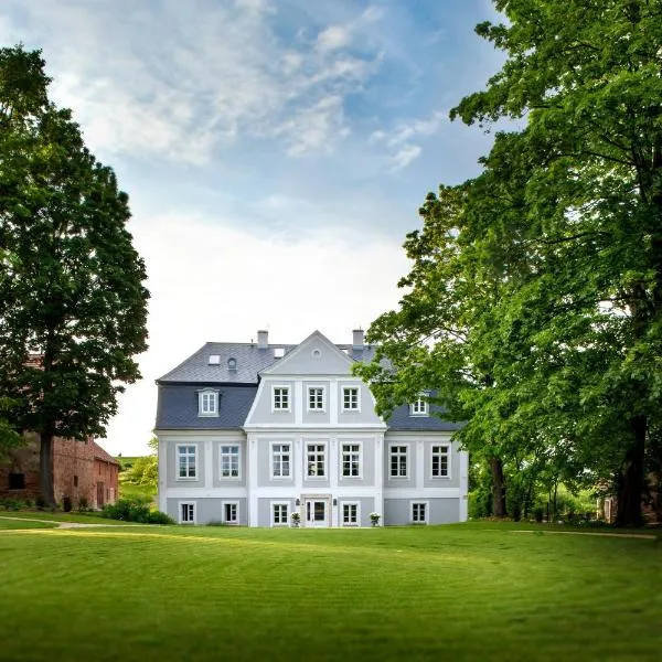 Pałac Kamieniec, hotel in Polanica-Zdrój