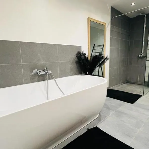 La Maison Attila en Ardennes, hotel em Libin