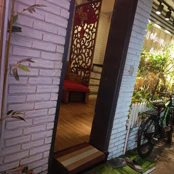 Hoan Kiem lake center, hotel in Hanoi