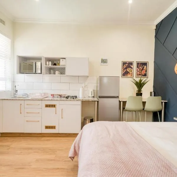 Hampton Collection - 2 Sleeper Studio Apartment with Pool, hotel a Durban