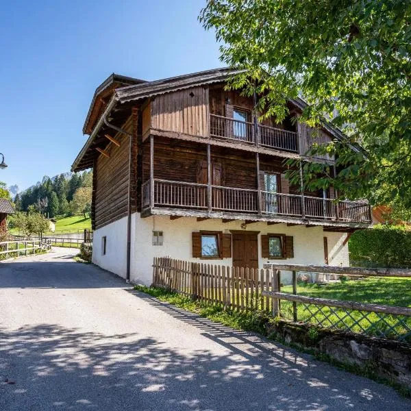 Cuore delle Dolomiti, hotel v destinaci Tonadico