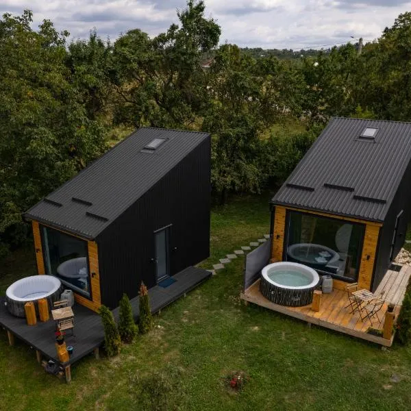 Campolongo Tiny Chalet, hotel in Cîmpulung