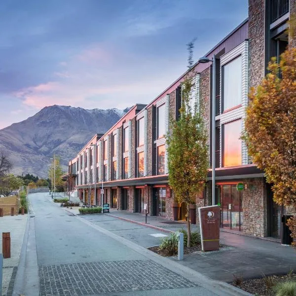 DoubleTree by Hilton Queenstown, hotel in Queenstown