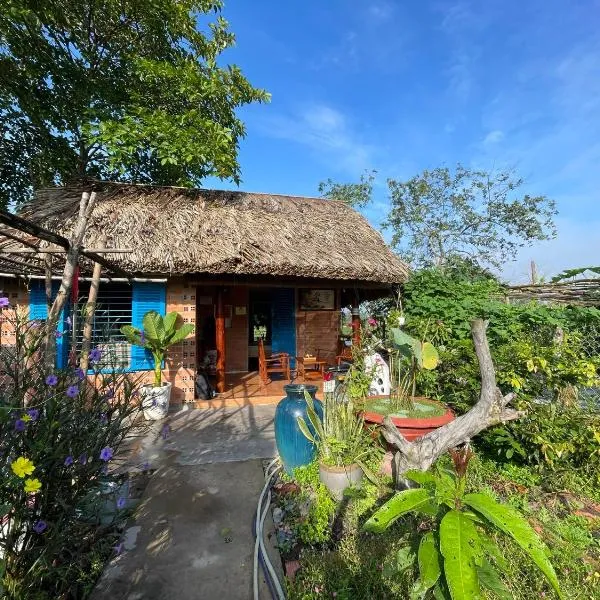 Vong Nguyet Homestay - Entire Bungalow 36m2、Tây Ninhのホテル