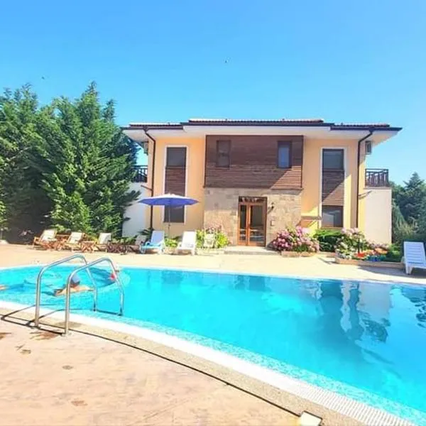 VIP Apartments in Sozopol, hotel in Sozopol