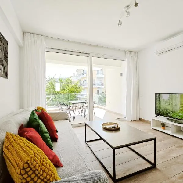 Marathonomachon by Verde Apartments, hotel in Athens