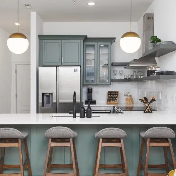 Luxury Design, Close to Broadway - 4 Beds, 2 Bedrm, hotel in Nashville