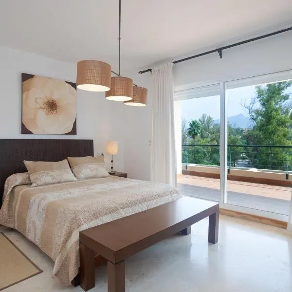 Guadalmina Alta, hotel i Marbella