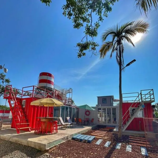 Casa Kraken a 6 minutos de playa, hotel di Barra de Navidad