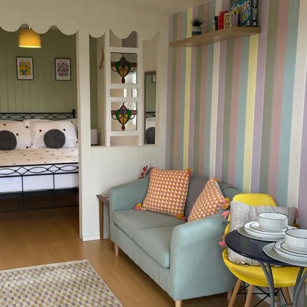 Pwllglas Bach - Spacious Cabin, hotel in Machynlleth