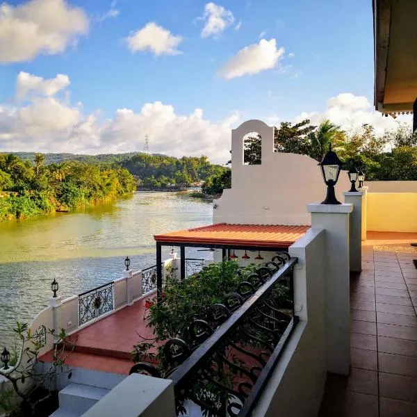Casa Marina Bed and Breakfast, hotel in Pagsanjan