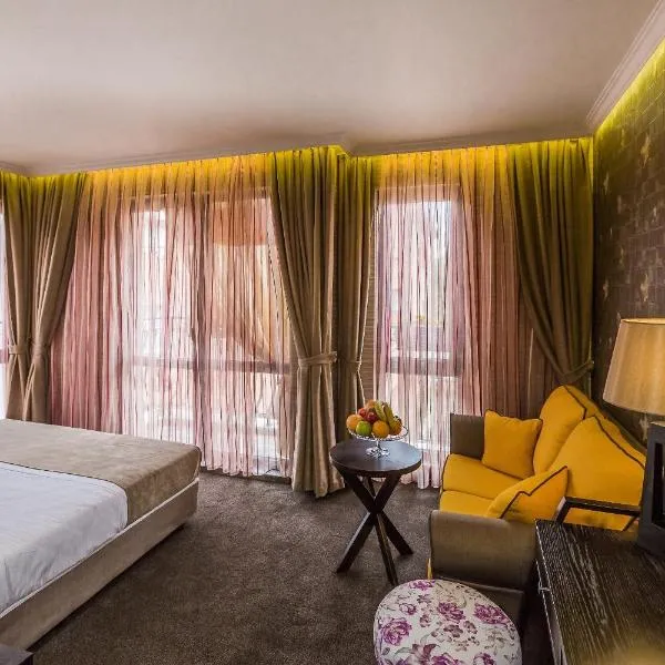 8 1/2 Art Guest House, hotel v destinaci Plovdiv