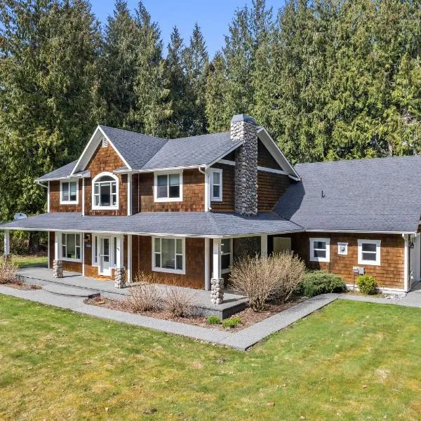 New Skagit Sunset Birdsview, Concrete, WA、Concreteのホテル