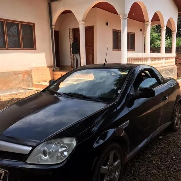 Villa Sophie à Sassara Pk 12 Bangui, hotel em Bangui