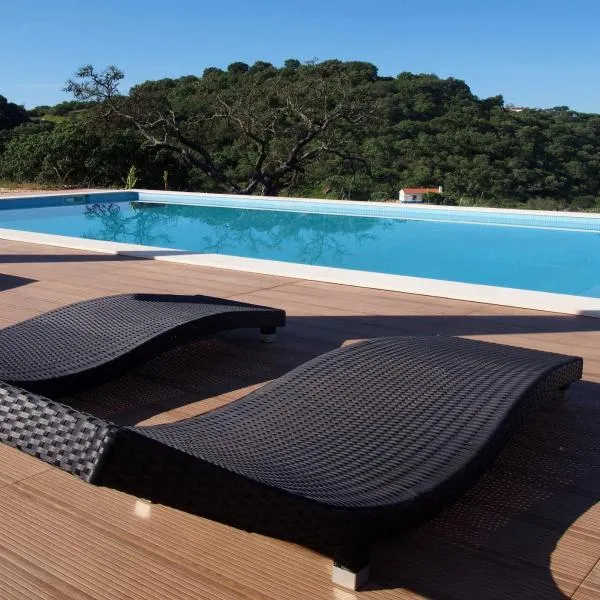 Casas de Campo do Castro da Cola, hotel en Marchicão