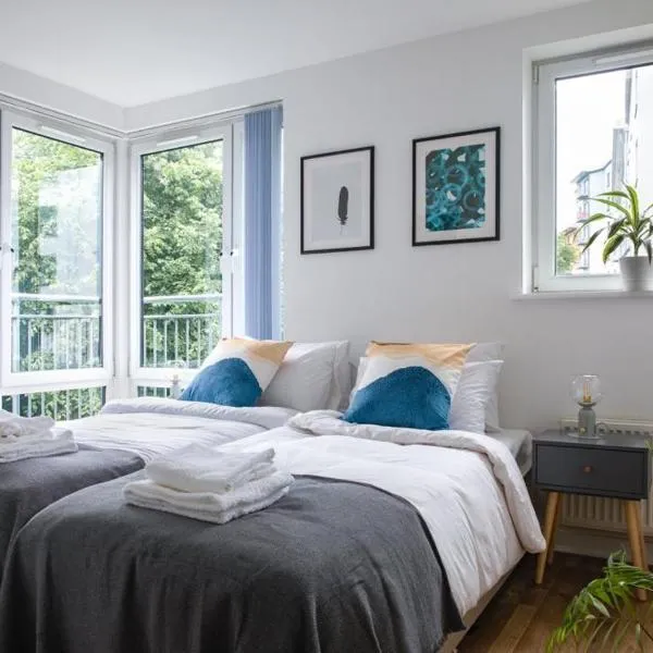 Thomahome cosy&stylish apartment, hotel v destinaci Edinburgh