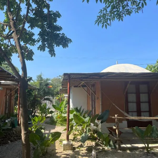 KUA Cabañas，位于帕洛米诺的酒店