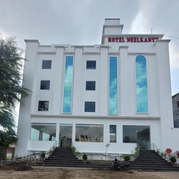 Neelkanth Hotel, מלון בAyodhya