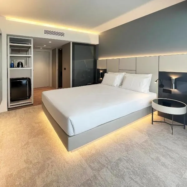 Bom Sucesso Hotel by gaiarooms, Hotel in Porto