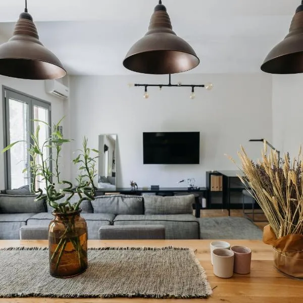 Rio's cozy apartment in Center of Glyfada, hotel em Atenas