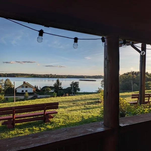 Viesu māja Kolnā pie Adamovas ezera., hotel en Labvārži