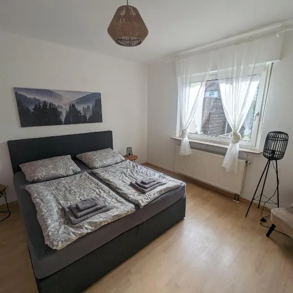 Ferienwohnung Mila, Scheidt, מלון בזארברוקן