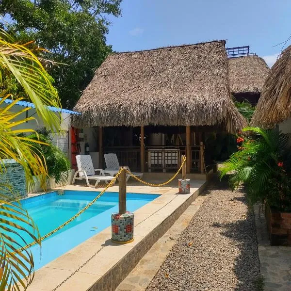 El Leon Feliz Palomino, hotel di Palomino