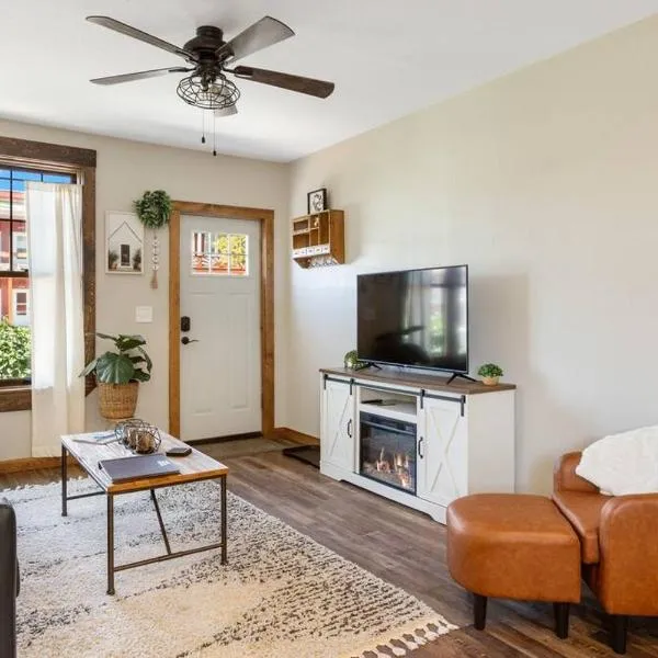 Stylish Uptown Butte Condo -634、ビュートのホテル