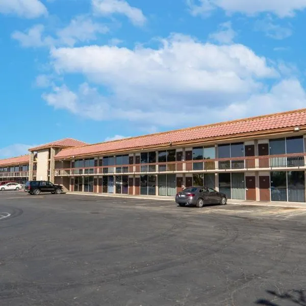 Motel 6 Victorville Green Tree Bvld, hotel in Victorville
