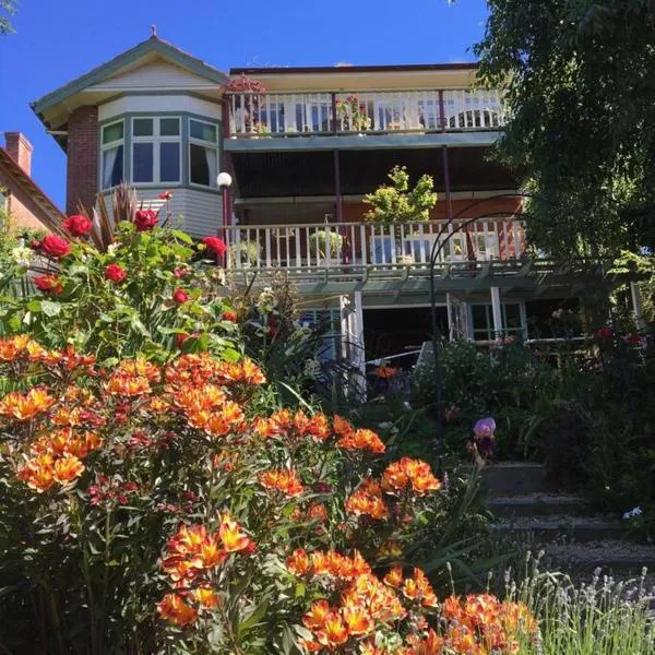 Providence House- 100 year old gracious residence, hôtel à New Town