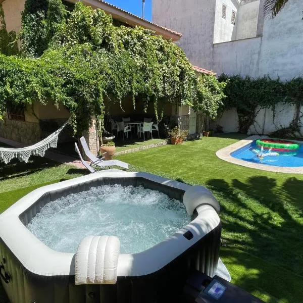 Villa del Jerte, hotel i El Torno